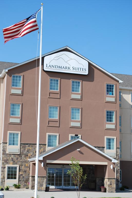 Landmark Suites - Williston Eksteriør bilde